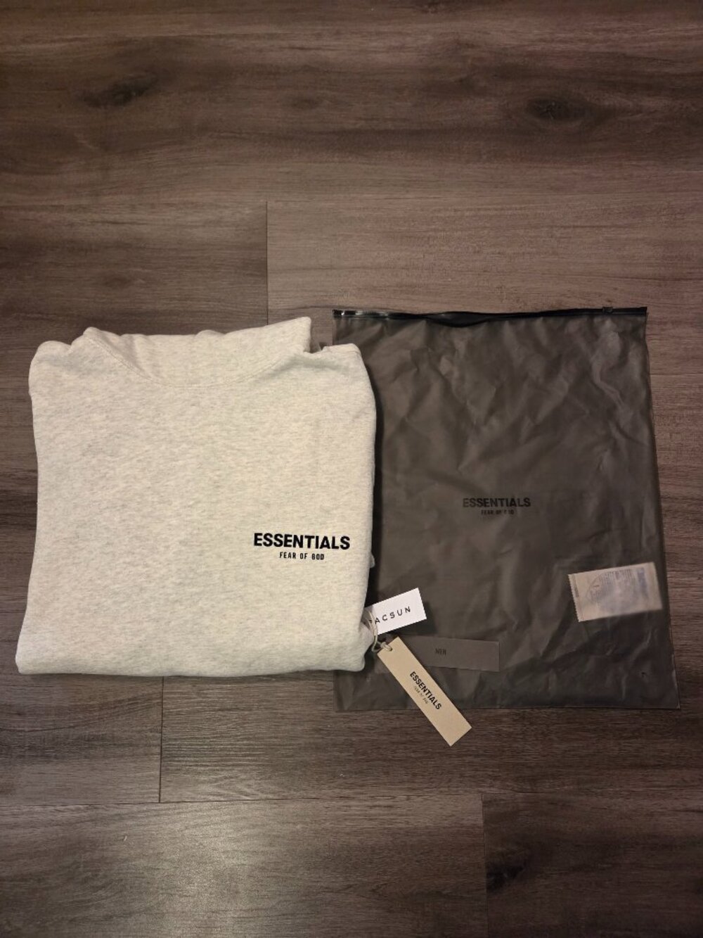Fear of God Essentials SS22 Hoodie - Picture 6 of 6